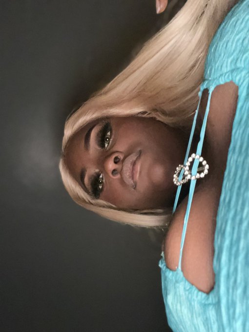 Titty Tuesday 💋💋 https://t.co/zHaENCoEPQ<a href="/tag/newprofilepic"class="tags"><span>#newprofilepic</span></a>