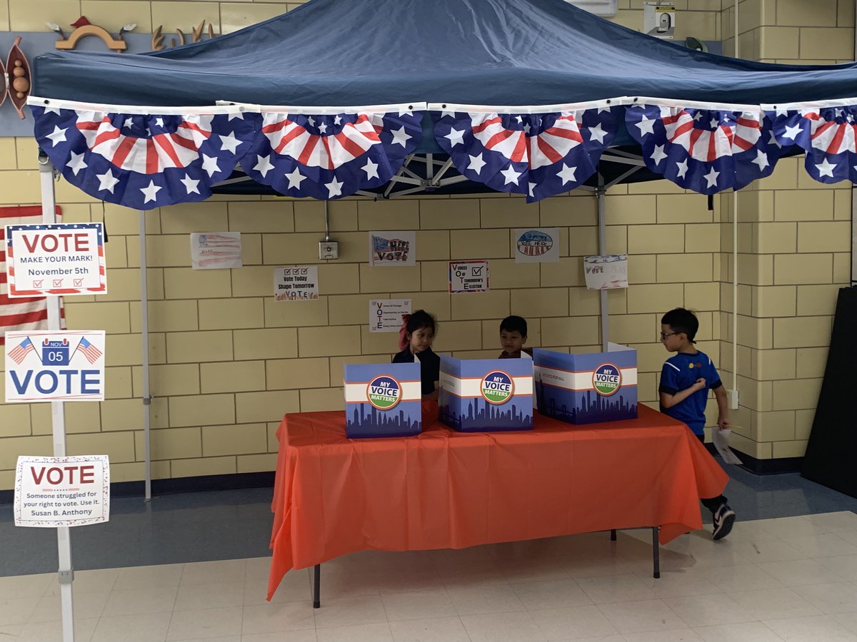 PS28Queens's tweet photo. Cambi and the students learned about the importance of having their voices heard through voting and civic duties. Students in PS 28 visited the polling booths and voted on which Nursery Rhyme Cambi will learn. The results are in...Twinkle Twinkle Little Star won! @NYC_District24 https://t.co/f9CRvdaUul
