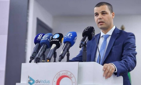 APS_Algerie's tweet photo. Signature d'une convention-cadre de coopération entre le #CRA et le groupe #Divindus
🔗 https://t.co/LHIPbakB3E https://t.co/ZNdUW77o4M