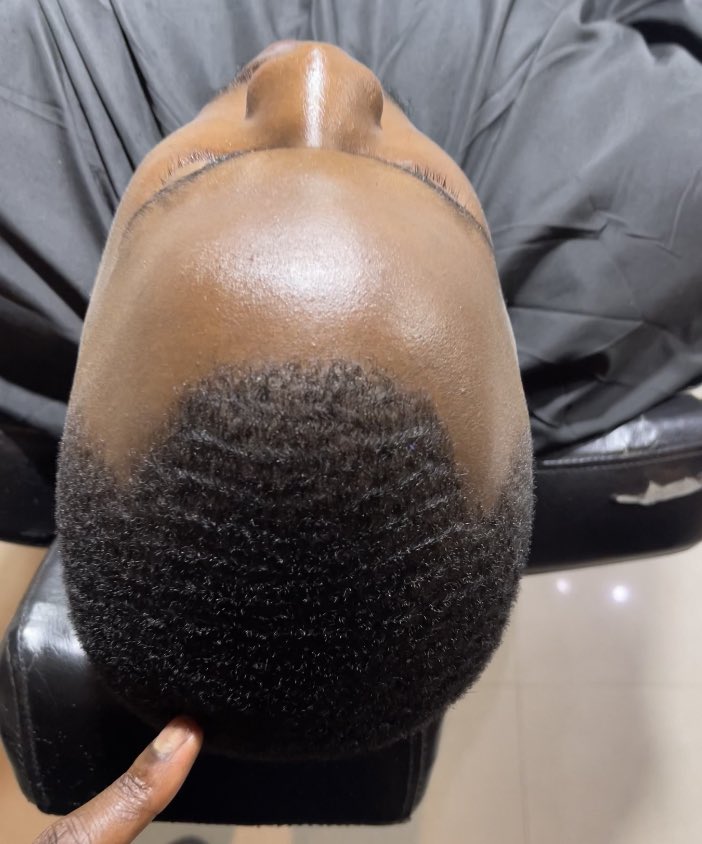 answer_ace's tweet image. That fresh lineup is on another level! ✂️💈 Confidence starts with a clean cut. Who's ready to step up their game? #BarberMagic #FreshFade
