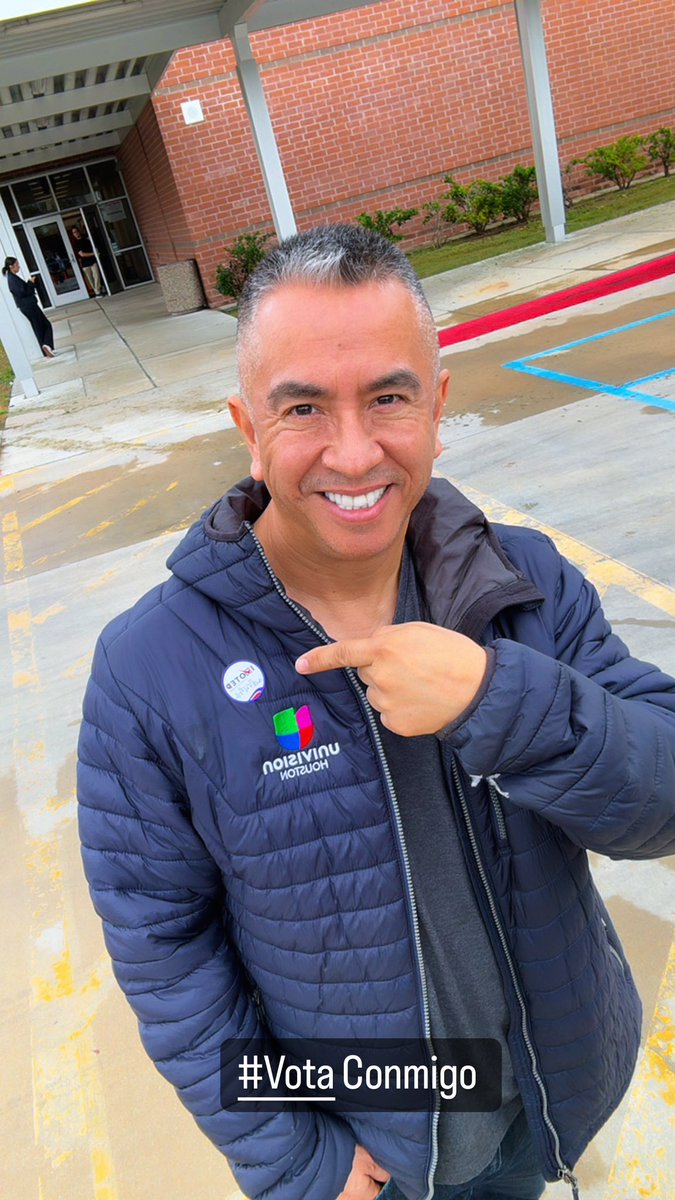 It’s Election Day !  #VotaConmigo