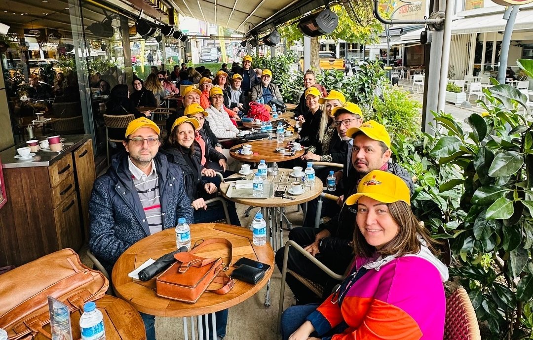 📍Kocaeli 
Paydaş stklarla birlikte düzenlediğimiz 5-6-7 Kasım Aile Hekimliği Eziyet Yönetmeliğine HAYIR iş bırakması basın açıklamasından.
#ailehekimliğizulümyönetmeliği