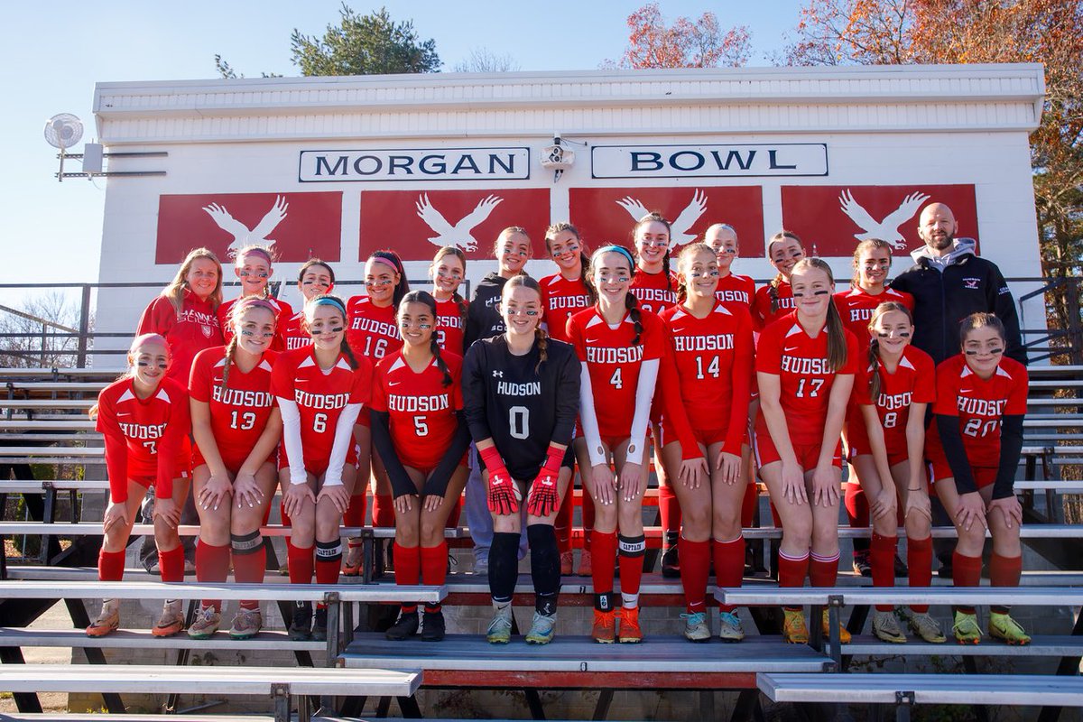 HHSVarSoccer's tweet image. Road trip up to Newburyport with this crew.  Thankful for the opportunity and ready to battle. #justonemore #family
