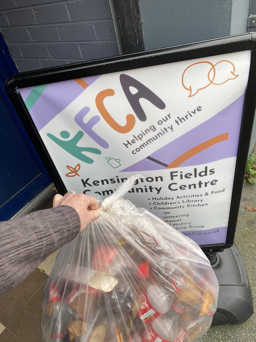 myKFCA's tweet photo. Our first two bags collected for the new Kensington &amp; Fairfield Litter Network!   Amazing what can be done in 15 minutes.  Come and join us ♻️
If anyone spots any other environmental issues in the neighbourhood please report on https://t.co/UamRwGQkaA https://t.co/UzbciWqI3o