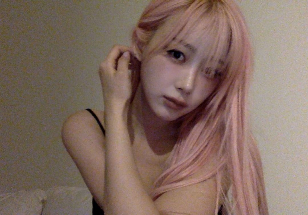 eiselle's tweet photo. Not teasing 😜 i just want to say good night love, have a Asel dream ❤ https://t.co/DwuSaeTMhb