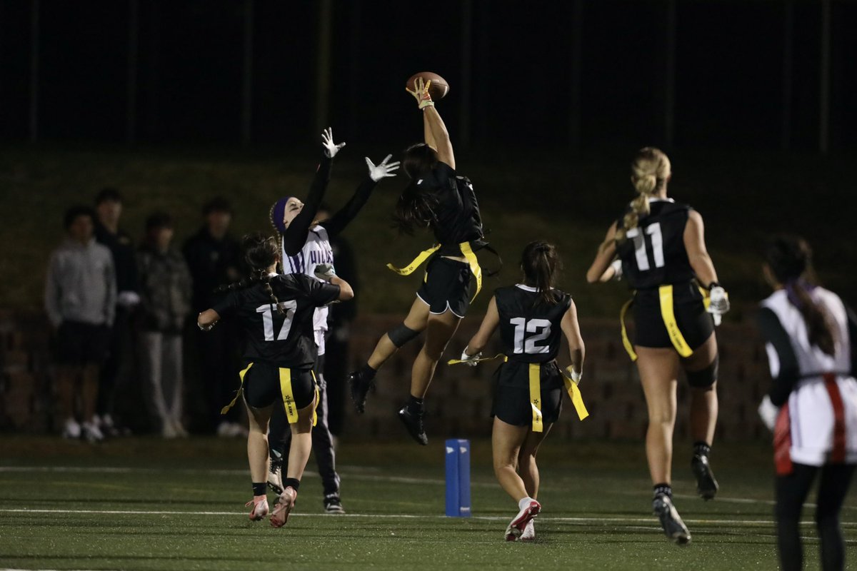 Mountain Vista High School Football (@vistagridiron) on Twitter photo Mountain Vista flag football player, Ari Akey is nominated for <a href="/isqiisi/">SportsIllustrated</a> National Female Athlete of the Week <a href="/mvistaathletics/">Vista Athletics</a>
si.com/high-school/na⦠Mountain Vista flag football player, Ari Akey is nominated for <a href="/isqiisi/">SportsIllustrated</a> National Female Athlete of the Week <a href="/mvistaathletics/">Vista Athletics</a>
si.com/high-school/naβ¦