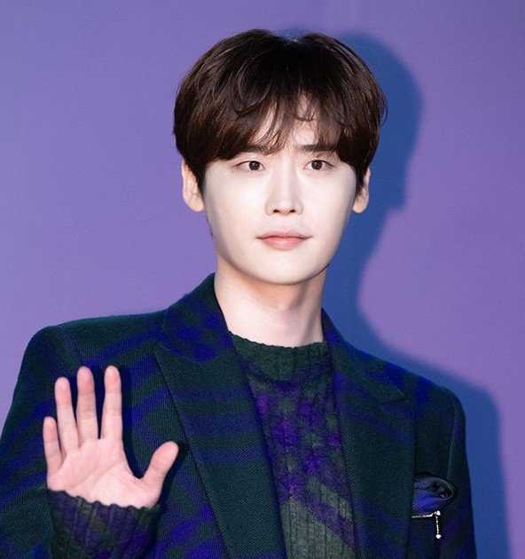 이종석 tweet media