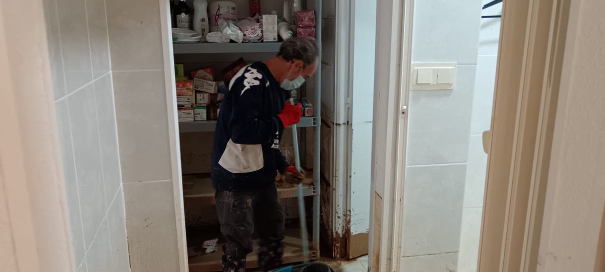 Perquè la solidaritat és la tendresa dels pobles
#Benetússer