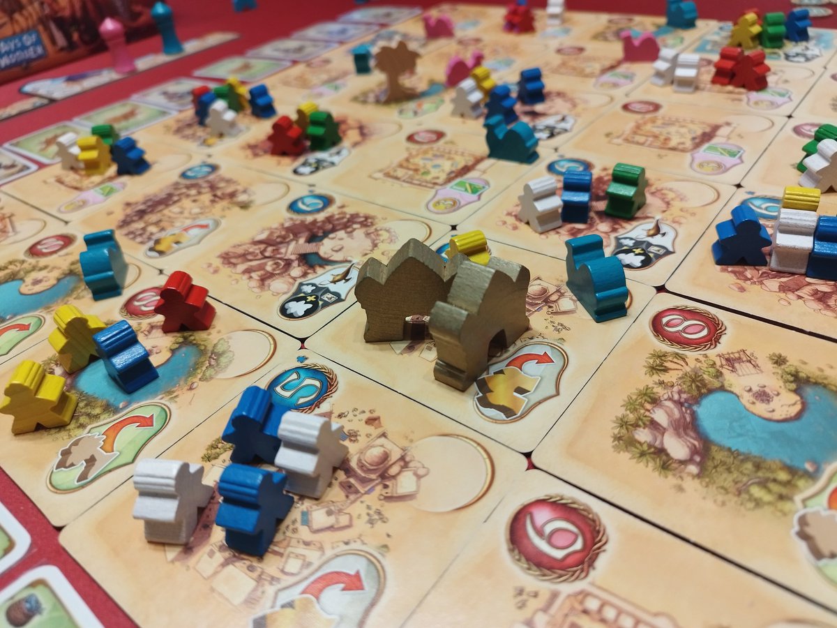 carmavi5's tweet photo. #FiveTribes 🧞 Procurando hacer las mejores jugadas 😅 con las 5 tribus 👤, intentando hacernos con el control del Sultanato de Naqala 🗺️.
Con unas reglas 📃 sencillas y uno de mis mecanismos ⚙️ favoritos el Mancala 🔴🟠🟡 que gran juego estruja cerebros 🧠🤯 @MalditoGamesES https://t.co/BDJxAj5jRR