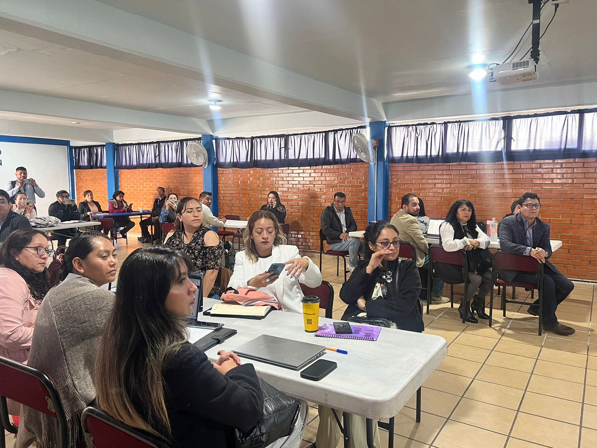 EdomexDgfa's tweet photo. Iniciamos el 𝑬𝒏𝒄𝒖𝒆𝒏𝒕𝒓𝒐 𝒅𝒐𝒄𝒆𝒏𝒕𝒆 𝒔𝒐𝒃𝒓𝒆 𝒍𝒂 𝒇𝒐𝒓𝒎𝒂𝒄𝒊𝒐́𝒏 𝒔𝒐𝒄𝒊𝒐𝒆𝒎𝒐𝒄𝒊𝒐𝒏𝒂𝒍 en colaboración con la @COSFAC, #DesarrolloIntegral

@SeducEdoMex 

@SEMSedomex https://t.co/esZpl6MvMr
