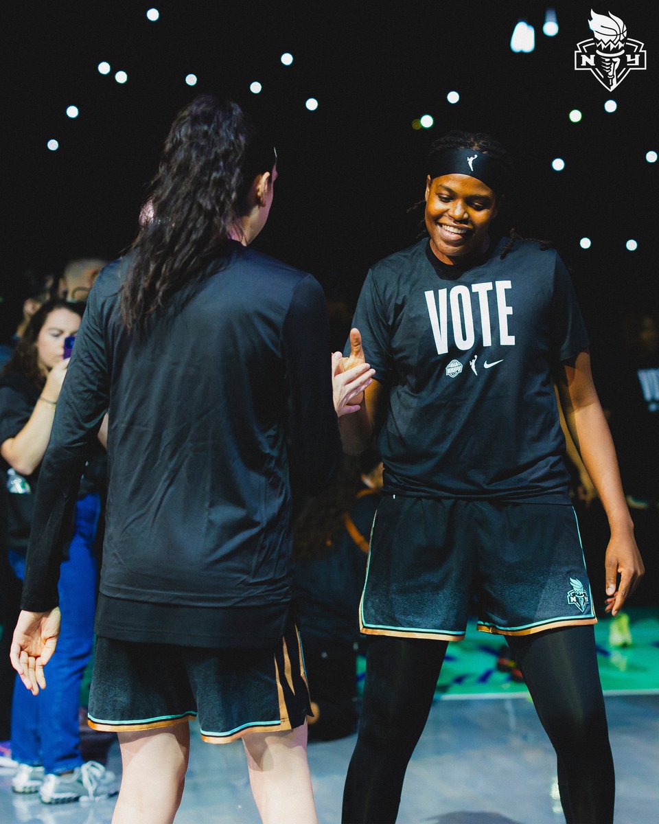 nyliberty's tweet photo. #VOTEITUP. 🤝🗳️ https://t.co/IleSCG65zC
