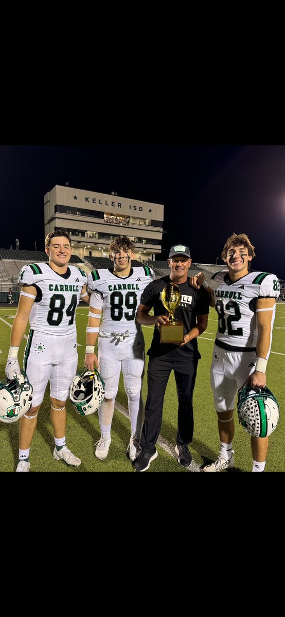 johnmarkfraga26's tweet photo. 10-0 District Champs‼️
So proud of this group. We are not done yet! #protectthetradition

@Coach_KBoyd @jacob_bobrowski @CarrollDragonFB https://t.co/0laIHOP0kX