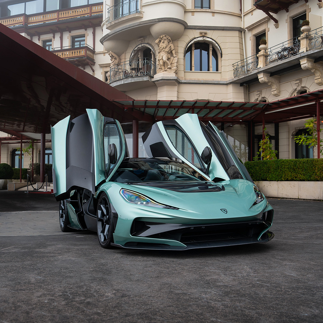 AutomobiliRimac's tweet photo. The Nevera finds harmony between Zurich’s quiet elegance and its own raw power. Ready to set new records, one scenic route at a time.
__ 
Rimac Nevera: WLTP: electricity consumption, combined 30.0 KWh/100km; CO2 emissions: combined in g/km: 0 https://t.co/9vpPTL5KWc