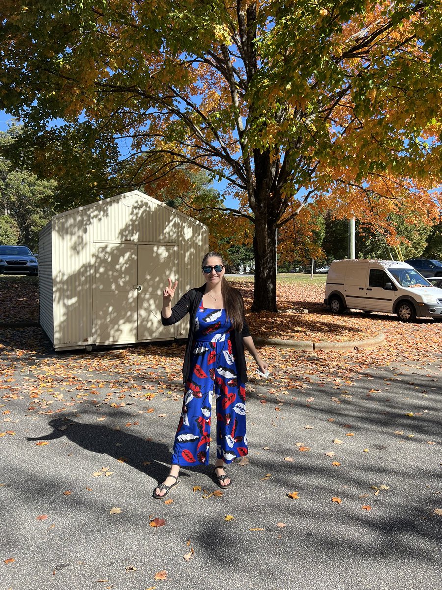 celllyg's tweet photo. Noelle Davis, 37, says she came out to vote because it’s her civic duty. She says she feels like her vote really matters in a swing state like North Carolina https://t.co/G5gIZJcR9q