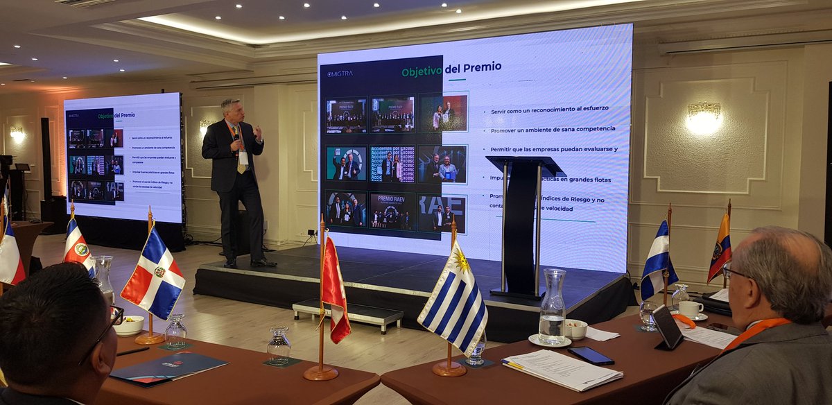 #AgendaMTT | Pedro García, Gerente General de MIGTRA, comparte con las y los presentes en el <a href="/Programa_OISEVI/">OISEVI</a> la experiencia del RAEV, Premio a la Flota más segura de Chile y su impacto en la protección de las y los transportistas de carga en las rutas del país. #MovámonosSeguros