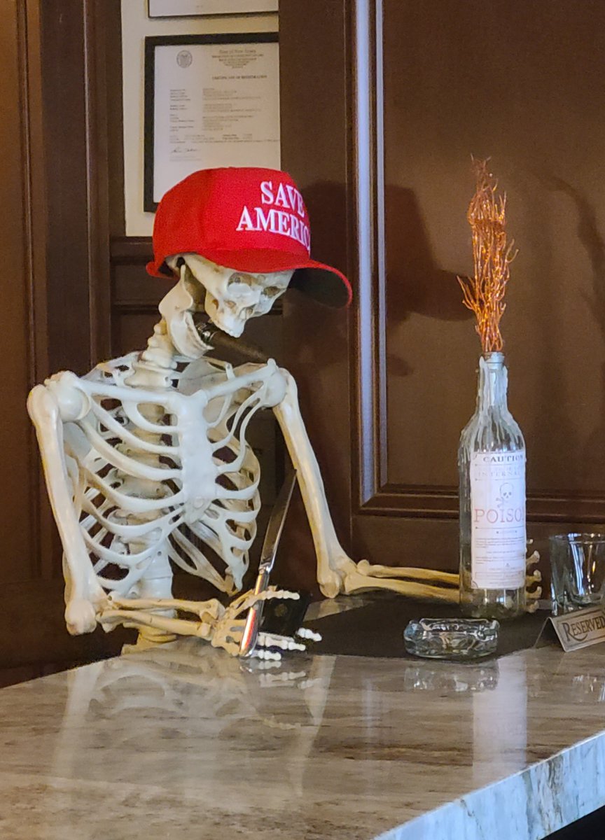 The guy next to me at 3am as we wait for Elections results at our favorite club <a href="/TrumpColtsNeck/">Trump Colts Neck</a> Golf Club!!!

#Trump2024  #newjersey 

<a href="/realDonaldTrump/">Donald J. Trump</a> <a href="/elonmusk/">Elon Musk</a> <a href="/EricTrump/">Eric Trump</a> <a href="/DonaldJTrumpJr/">Donald Trump Jr.</a>