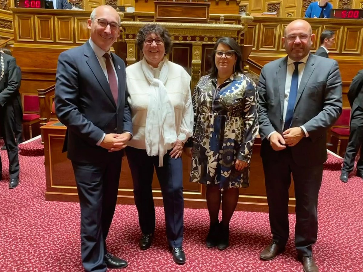 Jocelyne Guidez (@jocelyneguidez) on Twitter photo 4 ans de travail sur le sujet et dernière marche franchie cet AM au <a href="/Senat/">Sénat</a> !
Ma PPL sur les Troubles du Neuro-développement (TND) a été adoptée définitivement à l'unanimité des 343 voix !
Merci <a href="/christophe_p/">Paul CHRISTOPHE</a> <a href="/Mouiller_P/">Philippe Mouiller</a> et <a href="/ASRomagny/">Anne-Sophie ROMAGNY</a> pour le travail et soutien 🙏
<a href="/UC_Senat/">Sénateurs Centristes</a> 4 ans de travail sur le sujet et dernière marche franchie cet AM au <a href="/Senat/">Sénat</a> !
Ma PPL sur les Troubles du Neuro-développement (TND) a été adoptée définitivement à l'unanimité des 343 voix !
Merci <a href="/christophe_p/">Paul CHRISTOPHE</a> <a href="/Mouiller_P/">Philippe Mouiller</a> et <a href="/ASRomagny/">Anne-Sophie ROMAGNY</a> pour le travail et soutien 🙏
<a href="/UC_Senat/">Sénateurs Centristes</a>