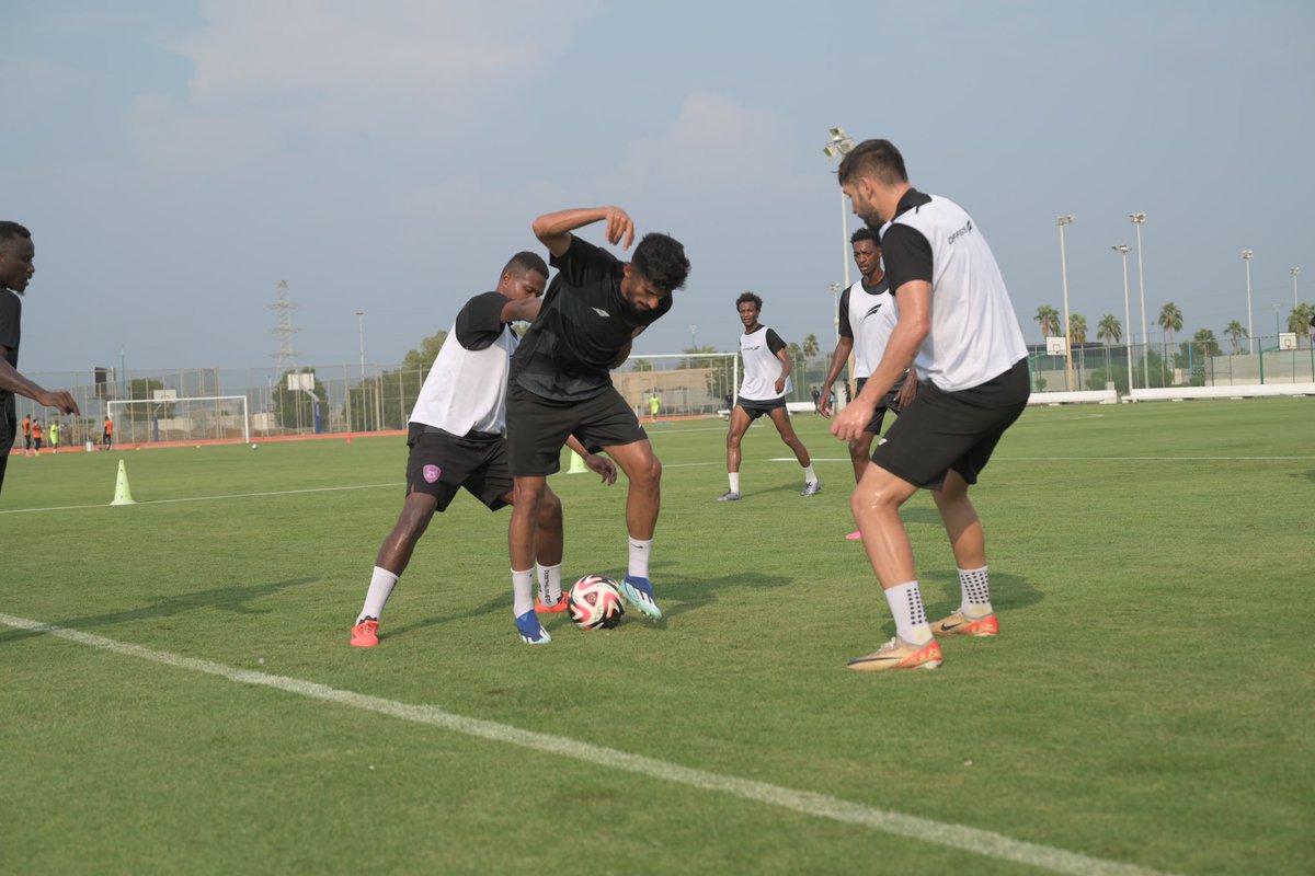 📸 | تـدريـبـات حـطـيـن مـسـاء الـثـلاثـاء ⚽️🔝

#حطين  |  #دوري_الدرجة_الثانية