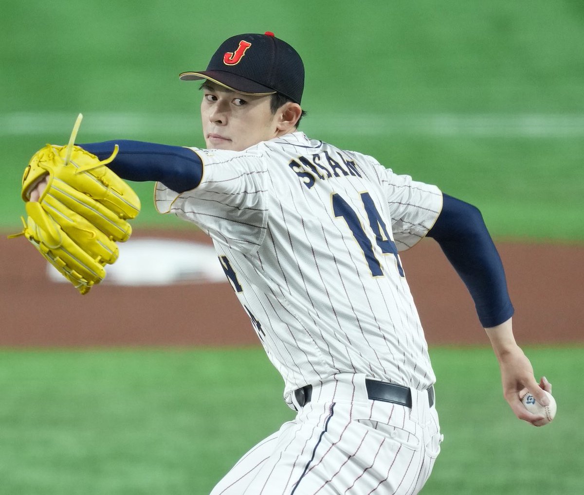 Indications are pointing to star pitcher Roki Sasaki being posted this off-season, per <a href="/kileymcd/">Kiley McDaniel</a>

The Los Angeles Dodgers are “heavily favored” to land Sasaki.