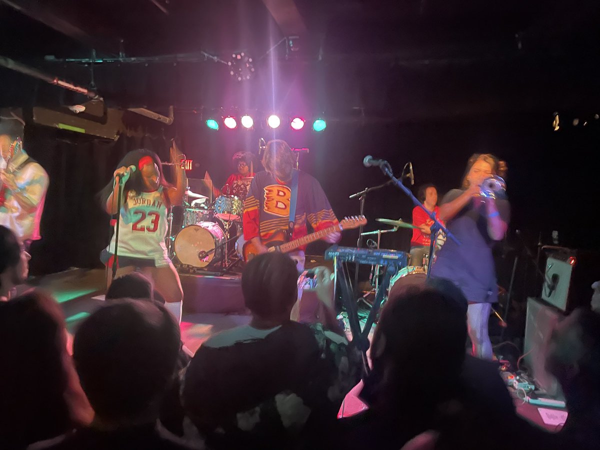 Countertop Hero tweet media