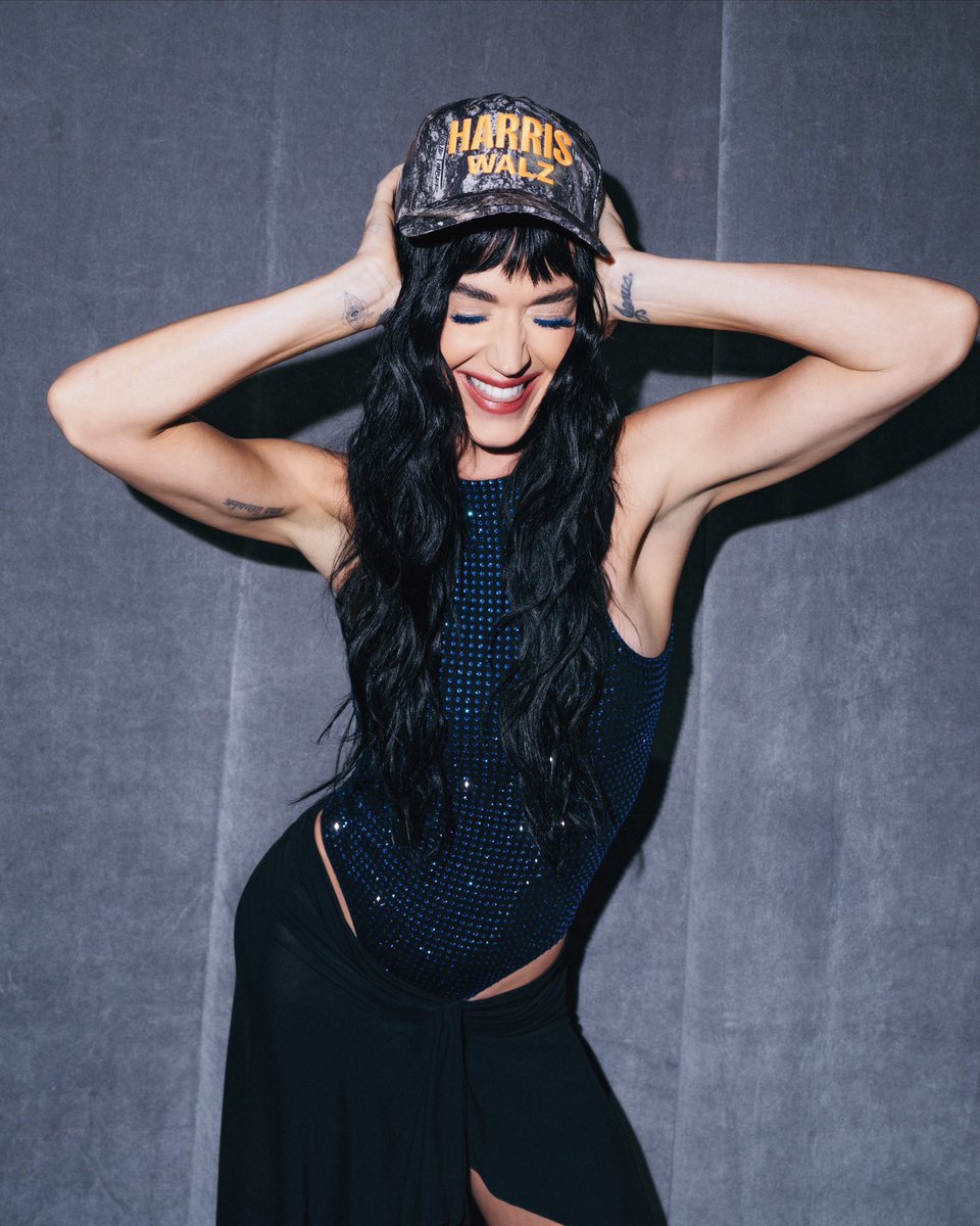 KATY PERRY tweet media