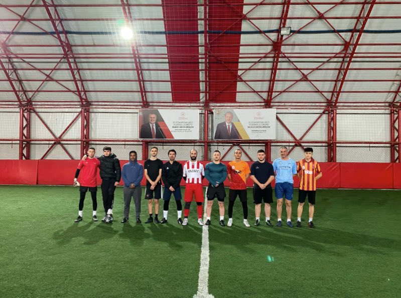 TÜGVA Bolu Akşemseddin Yurdumuz olarak haftalık düzenlediğimiz halısaha etkinliğimizi gerçekleştirdik.

Terimizi attık, Dostluk altında maçımızı tamamladık 💪🏻

#TügvaBolu
#TügvaYurtları