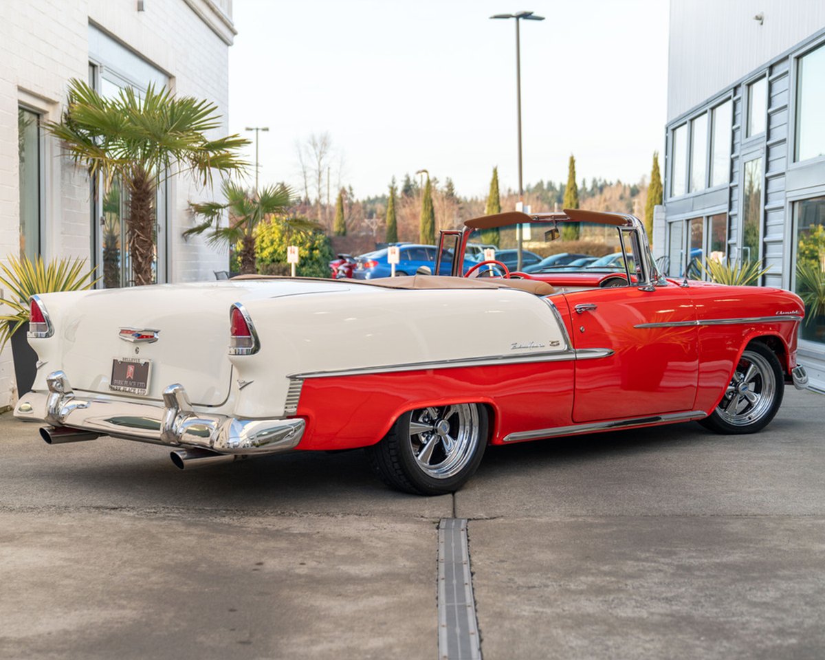 Barrett_Jackson's tweet photo. @chevrolet Sitting on 17-inch #Cragar Mag wheels and featuring a sleek #Haartz convertible top, it’s all about that open-air cruising vibe. This #beauty sold for $148,500 at the 2024 #Scottsdale Fall Auction.
Learn more: https://t.co/opUQr5BWtU https://t.co/9Riu13Jt1r