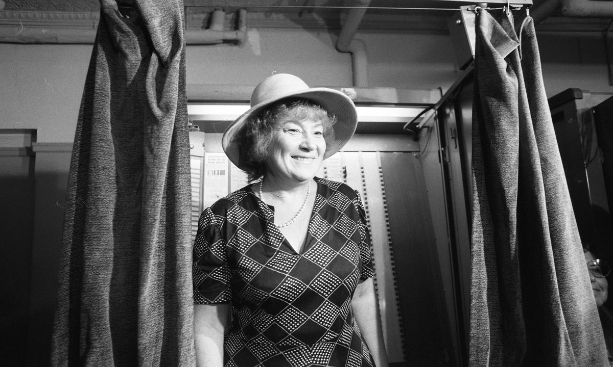 Jewish Women's Archive tweet media