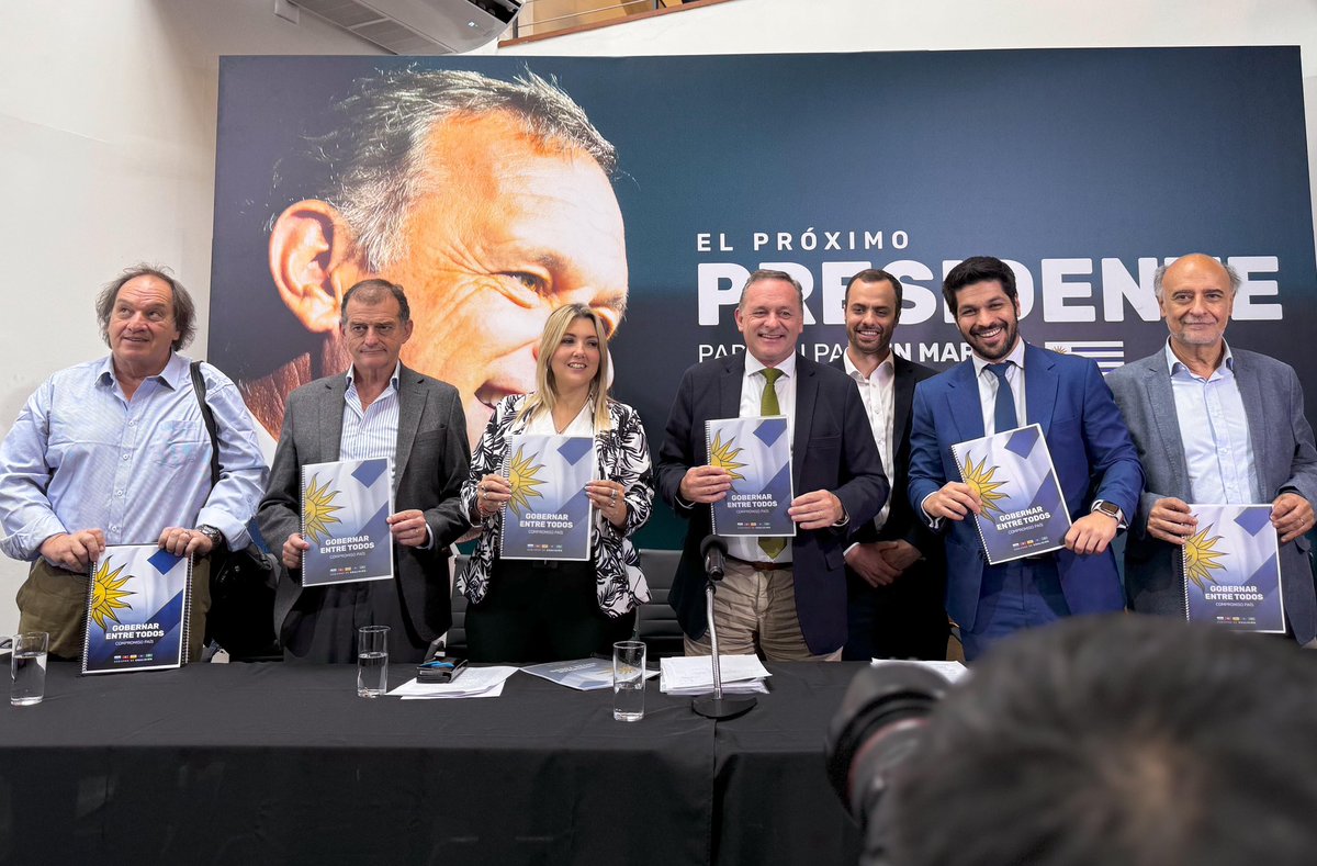 lauraraffo's tweet photo. El nuevo dato de inflación (5% anual) ratifica uno de los grandes logros del gobierno: hacer rendir más el dinero de los uruguayos. 

Vamos ahora por la baja del costo de vida, uno de los compromisos firmados ayer por la coalición 🇺🇾 https://t.co/Zp52jURgqA