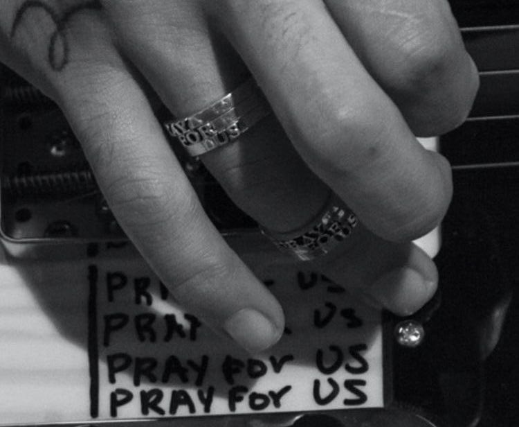 zayn malik’s hands