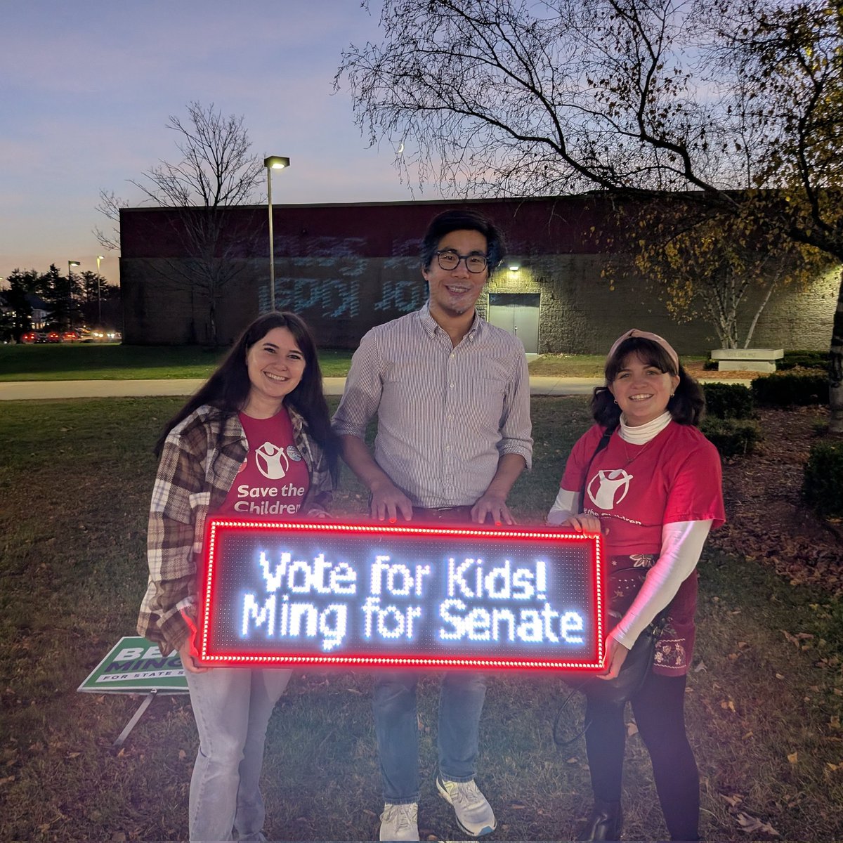 Ben Ming (伍文斌) (@benmingnh) on Twitter photo Top-tier signage in Nashua Ward 5 😎! Thank you <a href="/SCActionNetwork/">Save the Children Action Network</a>!
#ElectionDay
#NHPolitics Top-tier signage in Nashua Ward 5 😎! Thank you <a href="/SCActionNetwork/">Save the Children Action Network</a>!
#ElectionDay
#NHPolitics