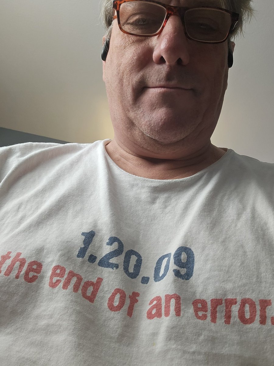 ActuaryHead's tweet photo. @IsabellaMDeLuca Rocking my old school anti george w bush t shirt https://t.co/HEbAERsbC6