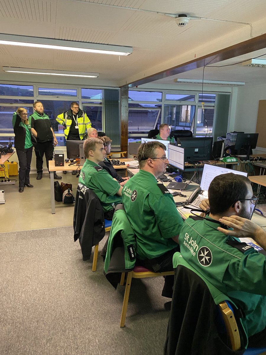JaneBaileySJA3's tweet photo. #stjohnpeople shout out and well done to Dave Beel and team in Lewes Bonfire Control room tonight https://t.co/43gWcxmHZ8