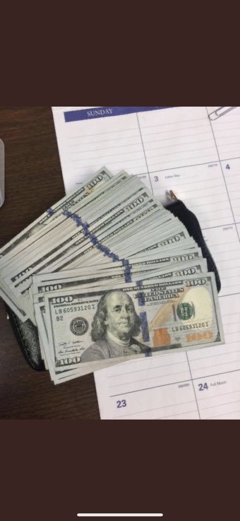 DonaldRobin32's tweet image. I'm the real sugar daddy you've been looking for since sugar baby needed who is gonna be committed and trustworthy no nude no sex having her weekly allowance of $3000 drop your cash app only first 20 to Retweet
If interested kindly Dm  #seekingmillionaire #SugarBabies #nude