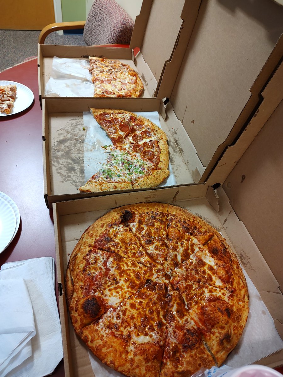 Scott Monroe (@scottdmonroe) on Twitter photo The #ElectionNight pizza has arrived, courtesy of <a href="/PortlandPieCo/">Portland Pie Co.</a>, at the <a href="/centralmenews/">CentralMaine.com 💻</a> newsroom! We're ready to go the distance tonight. The #ElectionNight pizza has arrived, courtesy of <a href="/PortlandPieCo/">Portland Pie Co.</a>, at the <a href="/centralmenews/">CentralMaine.com 💻</a> newsroom! We're ready to go the distance tonight.
