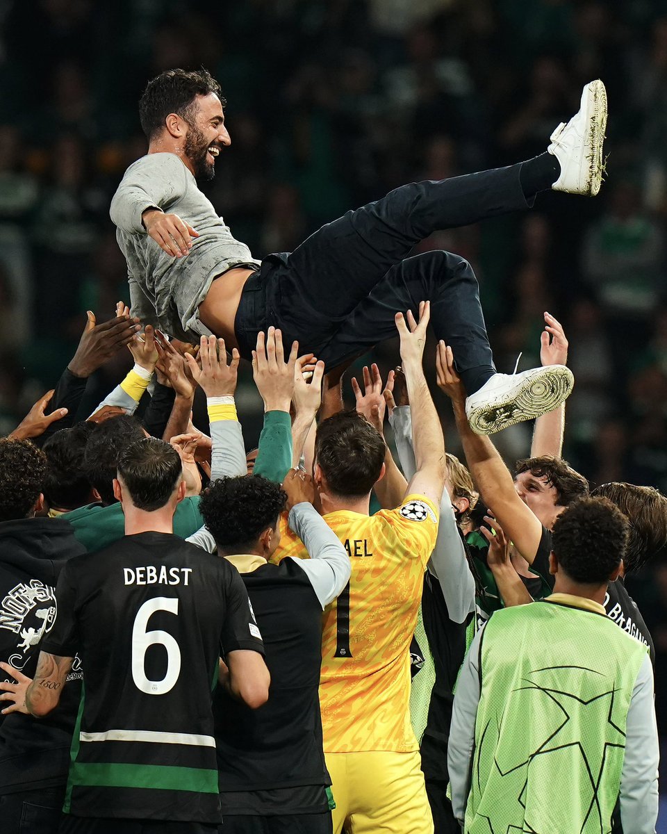 The special, magic final night for Rúben Amorim as Sporting manager 🟢⚪️✨

He’s joining Man United from November 11.