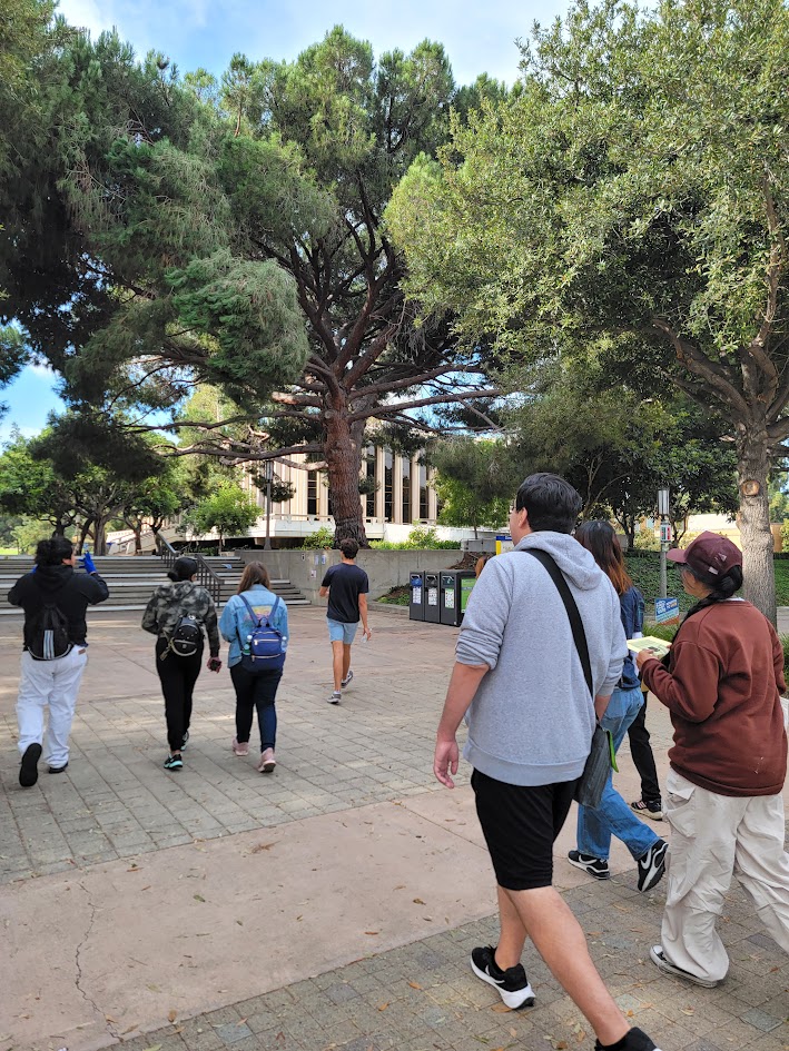 ACE_Grossmont's tweet photo. What a fun trip with Grossmont College International Club to UC Irvine! 🌎💙 We explored the campus, bonded with friends, and had an unforgettable experience together. #InternationalClub #UCI #internationalstudents #studyinusa #california https://t.co/vDgQty7ogC