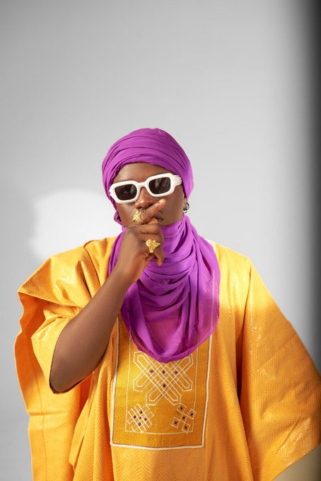 WazobiaFMKano's tweet photo. #NowOnAIR for #EveningOyoyoShow with
@oyinbowazobiafm

#wedeyjam : CELEBRATION by @Officialdrela

#alhajidaddy #eveningoyoyowithoyinbodaddy #ChookMouth #totorituesday https://t.co/roe8UYxEJu