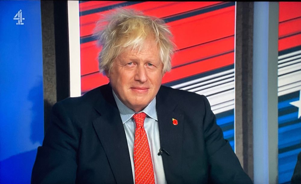 A bollock with all hay on it has let itself go.