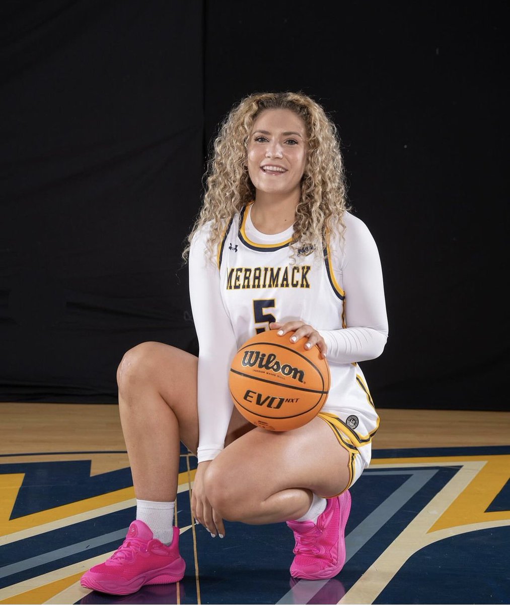 Impressive collegiate debut for 🐆 <a href="/miafioreee/">Mia Fiore</a> with 12 Points, 5 Rebounds &amp; 2 Assists🔥‼️