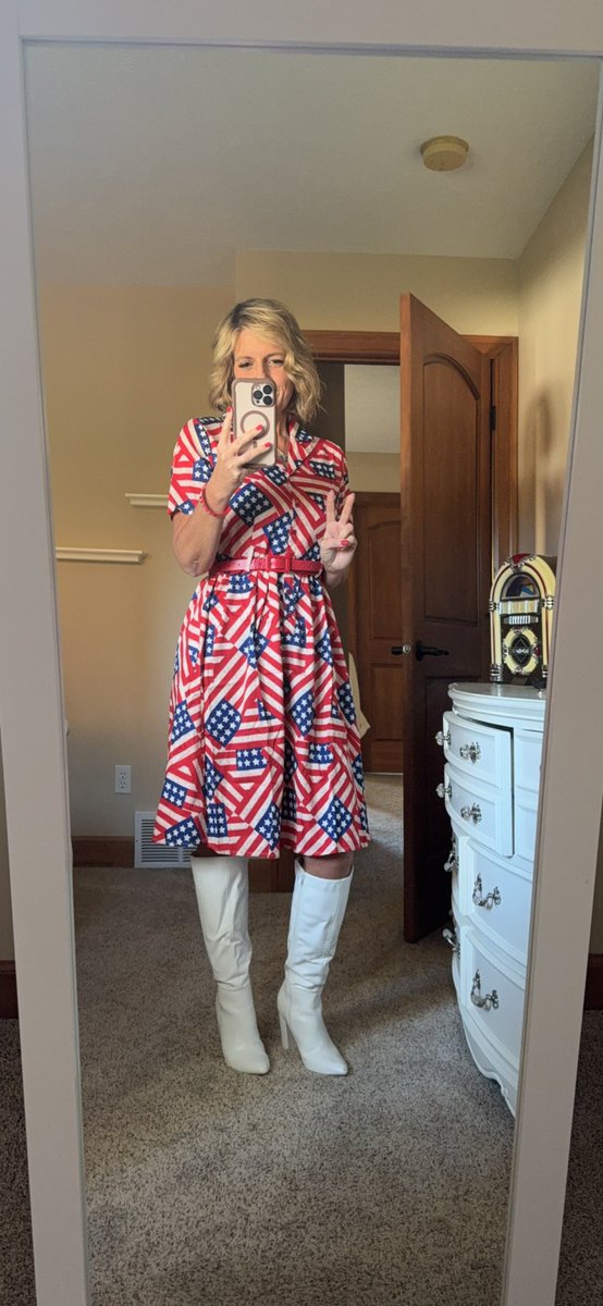 Lisa07111971's tweet photo. I am ready! Please let #Trump2024 be our next president! https://t.co/eFCMTt1g8w