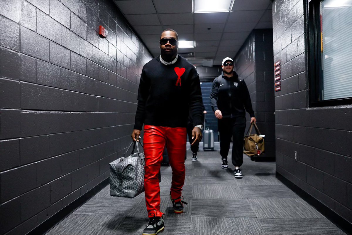 DCarter_2's tweet image. Ain’t no fear in my heart… Ain’t afraid of what I been through I been wearing my scars…