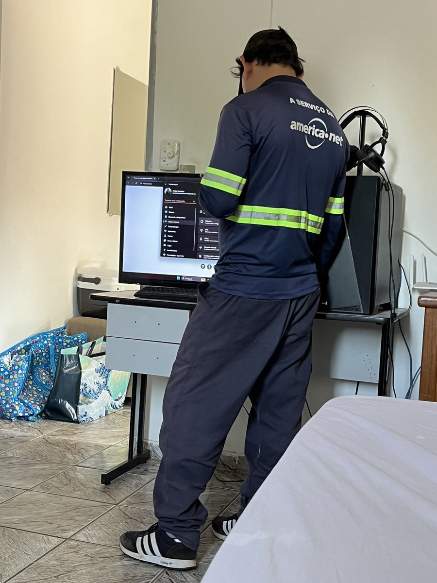 pedrineozinho's tweet photo. esse técnico novinho e hétero veio arrumar minha internet e eu tive que aproveitar desse pau rosinha 😏🔥 safado deixo eu mamar mt e falou q tinha namorada dps 🥵 passou o numero e falo q vem dnv 😈 vem ver tudinho no privacy 🔥 @AdoradorPaus 

https://t.co/DeTT9Ij7bT https://t.co/CsKyjnRAYi