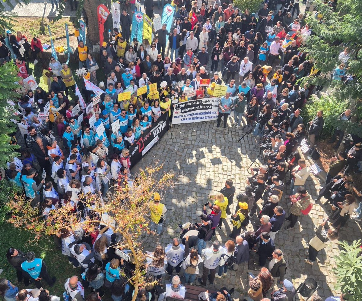 Eziyet yönetmeliğinde;
❗️Hasta AH’e fazla antibiyotik yazdıramazsa,
❗️AH fazla antibiyotik yazarsa,
❗️Hasta AH’den memnun olmazsa,
❗️Hasta 6 ay AH’e gitmezse,
❗️Hasta AH yerine hastaneye giderse
Katsayısı düşecek ve maaşı kesilecek!!
O yüzden birlikte kazanacağız❗️❗️❗️