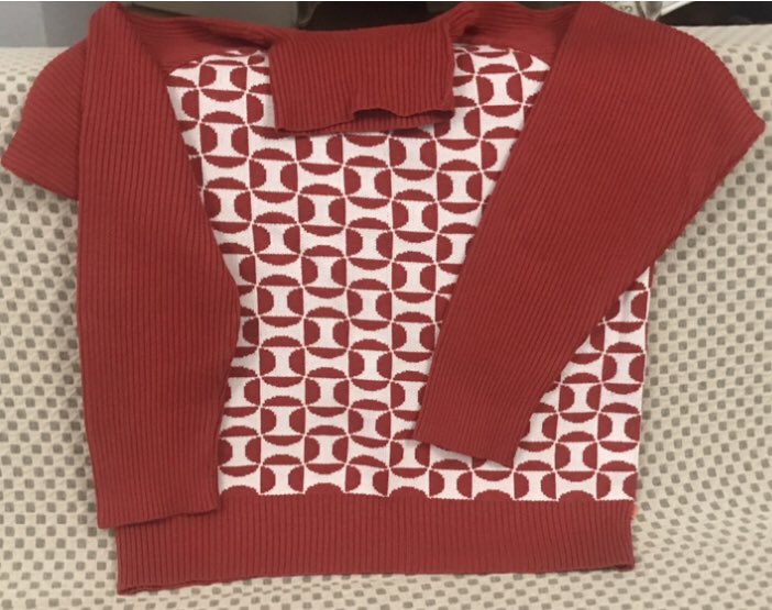 20 küsür yıllık kazak. 
Hâlâ giyinebiliyorum.
TWEEN marka. 
Unutmayalım ki Dünya hepimizin evi.
Teşekkürler <a href="/Damat_Official/">Damat | Tween</a>.