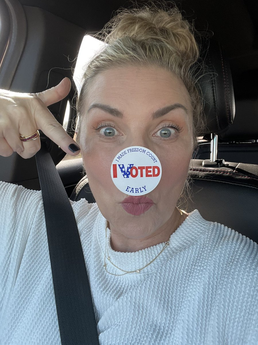 I voted early but couldn’t resist. #Harris2024 #JustVoted