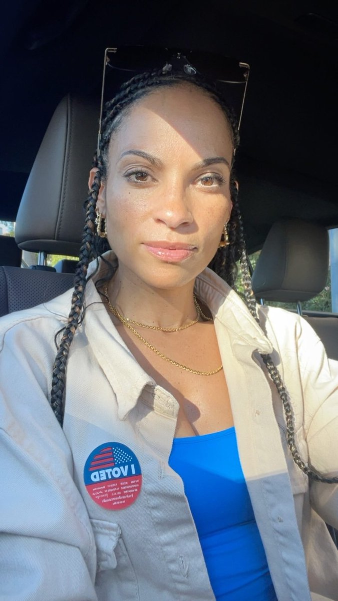 Goapele's tweet image. Good morning 🌞 Sending you good energy today to show up and vote not only for president but all the way up &amp;amp; down the ballot for local leadership, bills &amp;amp; measures that effect our families &amp;amp; communities most. 🙌🏽🙏🏽🫶🏽🗳️🗣️ pls know that your voice matters more than you know!