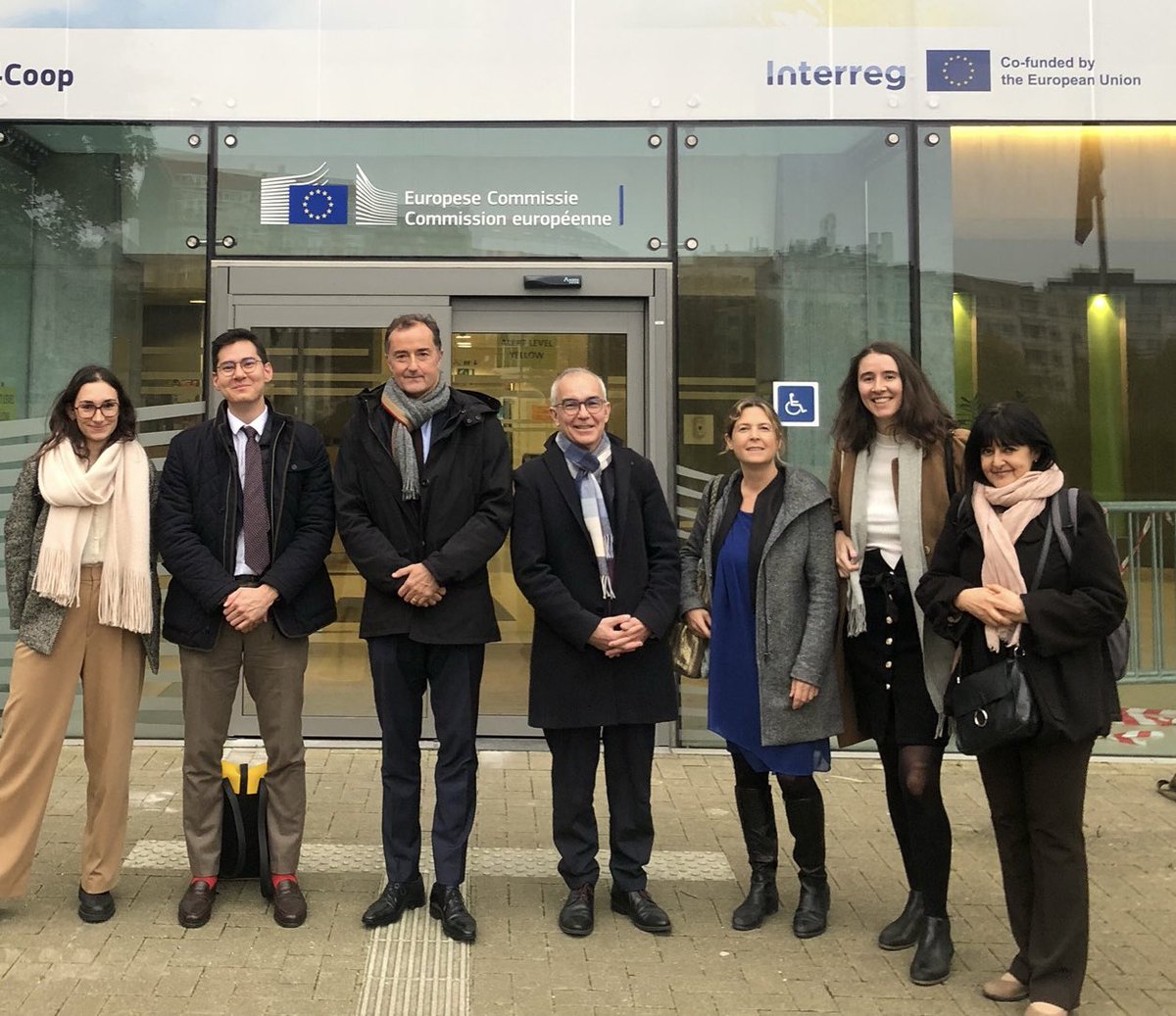 FredericChole's tweet photo. Mission efficace au pas de🏃‍♂️de la Délégation à Bruxelles avec @AFD_France et @FVolontaires pour rencontrer les services de la commission 🇪🇺 qui comptent pour renforcer le rôle des ONG, déployer plus de volontaires, soutenir l’action internationale des collectivités @francediplo https://t.co/XgR8UGtlxd