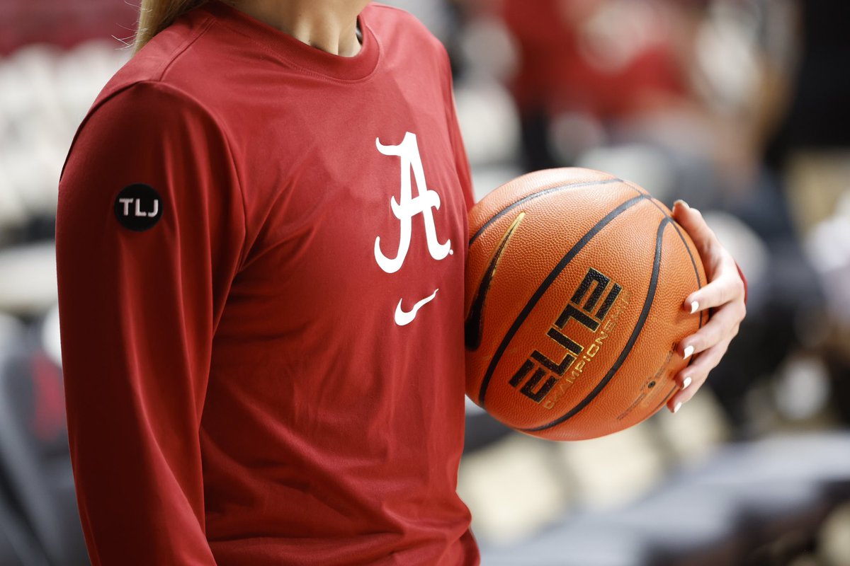 AlabamaWBB's tweet photo. During the season, we will honor and remember Tim Johnson, former Associate Director of Ticketing, who sadly passed over the summer. Tim poured his heart into our program and was one of our biggest fans. This year we play for him!

#RollTide #GLG https://t.co/4gt1cBAwU5