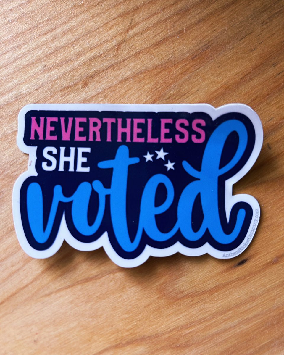 tannerlindz's tweet photo. #ElectionDay 
.@KamalaHQ https://t.co/JbeUb302Ml